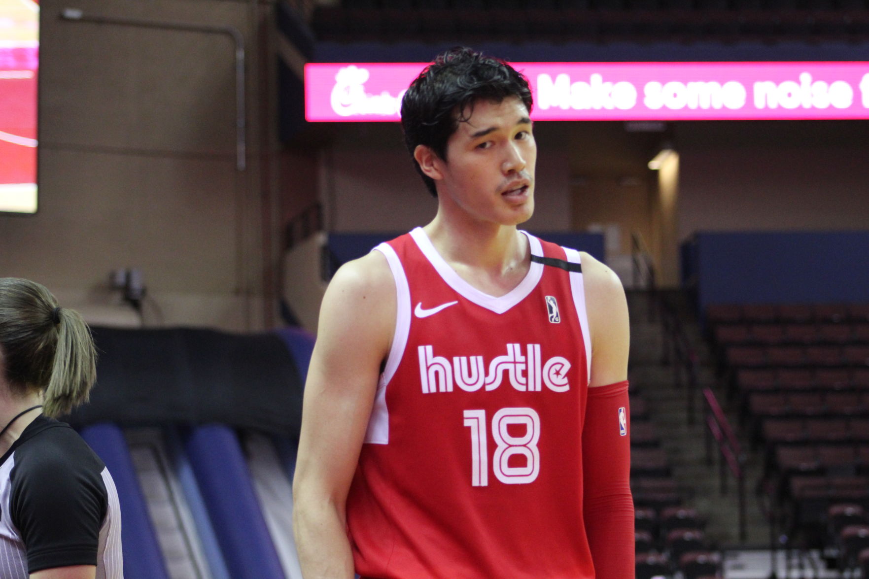 Watanabe leads Hustle win over Warriors